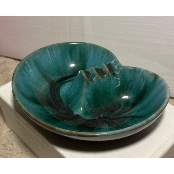 Blue Mountain Pottery Ashtray Kidney Shaped Green Drip Glaze 7" MCM Canada - Picture 2 of 10
